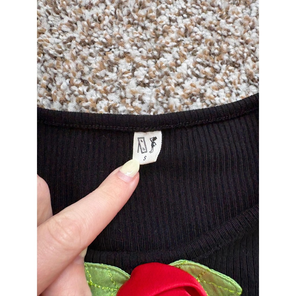 Three Hole Punch Roses Rib Tank Black Ribbed Crop Small Black 3D Rosette Floral - Picture 4 of 5